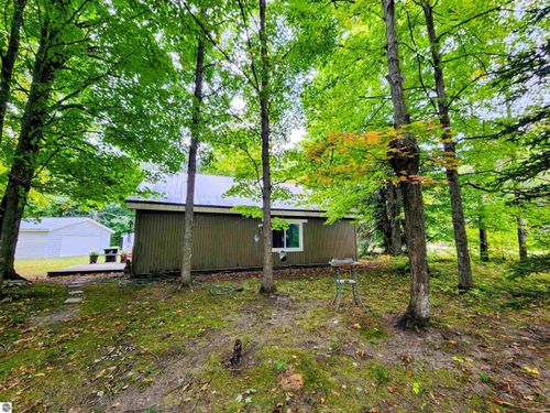 8610 Grassmere Ct, Mancelona, MI, 49659-9482 | Card Image