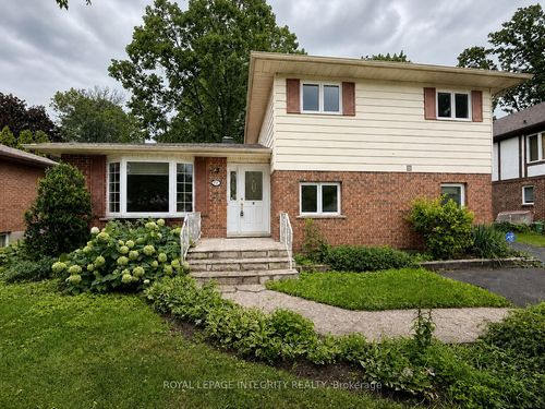 577 Lynwood Dr, Cornwall, ON, K6H5W7 | Card Image