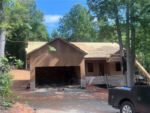 4864 Creeks Crossing Rd, Asheboro, NC, 27205-9660 | Card Image