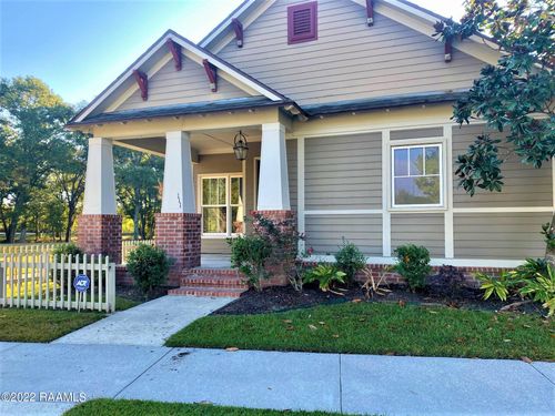 111 Hallmark Ave, Lafayette, LA, 70508-8043 | Card Image