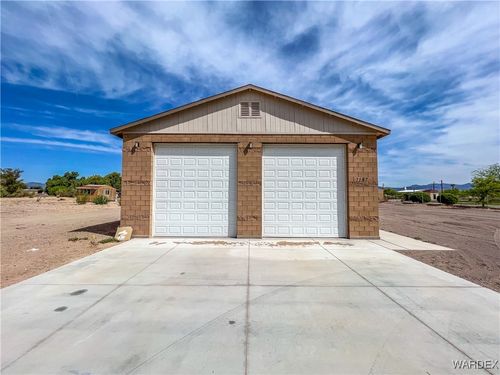 2187 E Pescador Dr, Mohave Valley, AZ, 86440-9333 | Card Image
