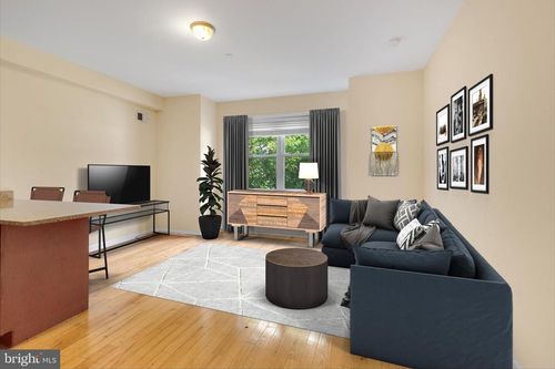 b-2464 Frankford Ave, PHILADELPHIA, PA, 19125-1638 | Card Image