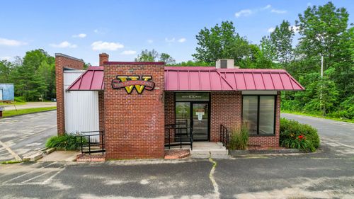 670 Wilton Road, Farmington, ME, 04938 | Card Image