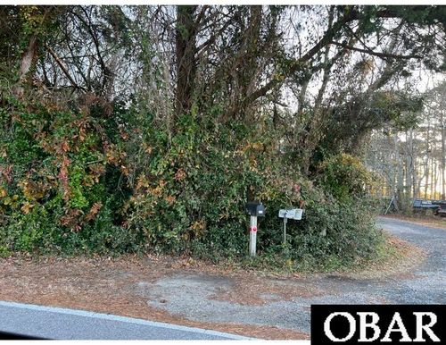 421 Er Daniels Rd, Wanchese, NC, 27981-9530 | Card Image