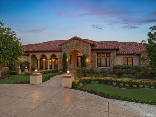 10727 W Stallion Ranch Rd, Shadow Hills, CA, 91040-1300 | Card Image