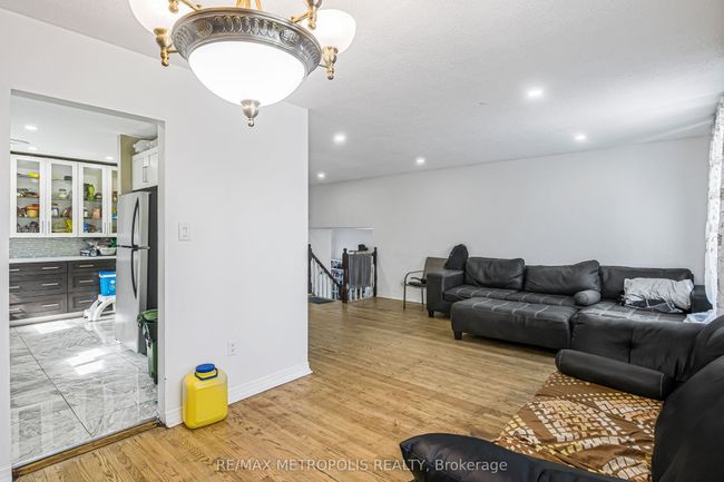 280 Cranbrook Dr, House other with 5 bedrooms, 2 bathrooms and 6 parking in Hamilton ON | Image 24