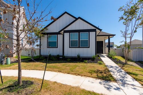 350 Fabion St, Kyle, TX, 78640-2361 | Card Image