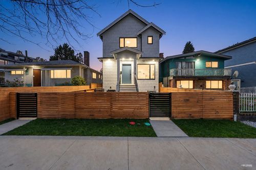 2715 Cheyenne Ave, Vancouver, BC, V5R4R5 | Card Image