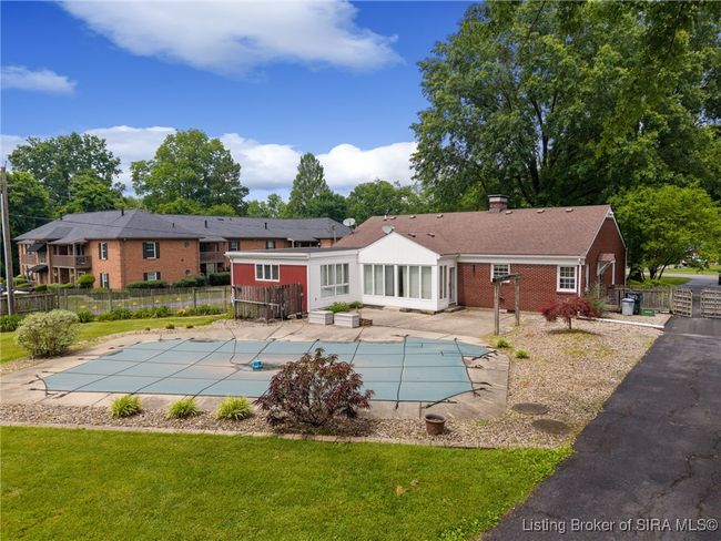 1407 Slate Run Rd, Home with 3 bedrooms, 3 bathrooms and null parking in New Albany IN | Image 12