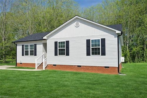 501 Washington St, Graham, NC, 27253-2257 | Card Image