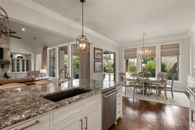2202 Lyons Ct, House other with 4 bedrooms, 3 bathrooms and null parking in Midlothian TX | Image 13