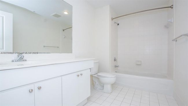 STE-906 - 10 Aragon Ave, Condo with 2 bedrooms, 2 bathrooms and null parking in Coral Gables FL | Image 18