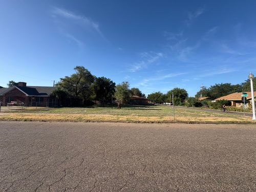 1811 17th St, Lubbock, TX, 79401-4822 | Card Image