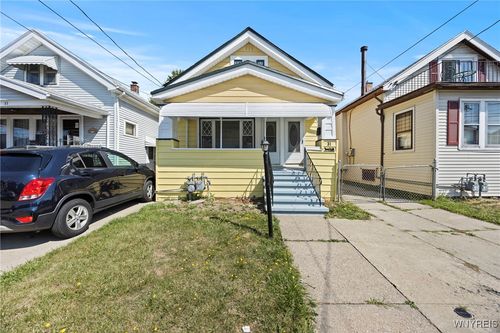 31 Chadduck Ave, Buffalo, NY, 14207-1555 | Card Image