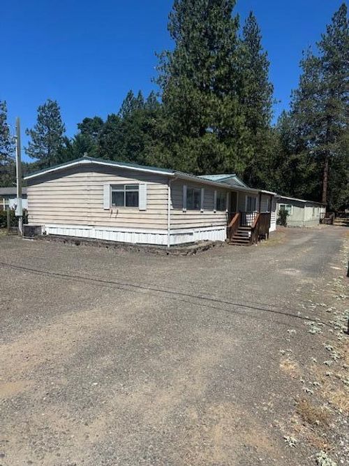 a-b-62 Erickson Ave, Shady Cove, OR, 97539-9758 | Card Image
