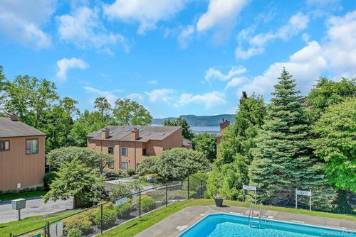 3 Hudson View Hl, Ossining, NY, 10562-3325 | Card Image