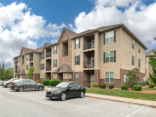 unit-206-91 Brickton Village Cir, Fletcher, NC, 28732-0250 | Card Image