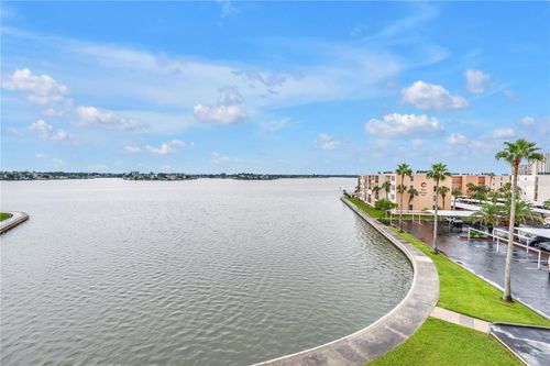 401-7700 Sun Island Dr S, SOUTH PASADENA, FL, 33707-4444 | Card Image