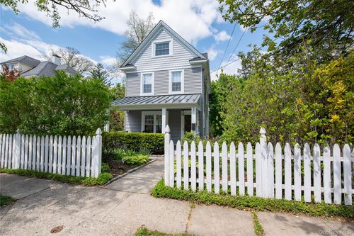 37 Warren Ave, Eastchester, NY, 10707-1711 | Card Image