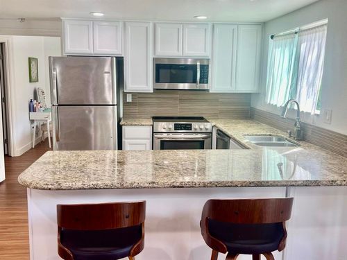 37-155 Rosebay Dr, Encinitas, CA, 92024-3339 | Card Image