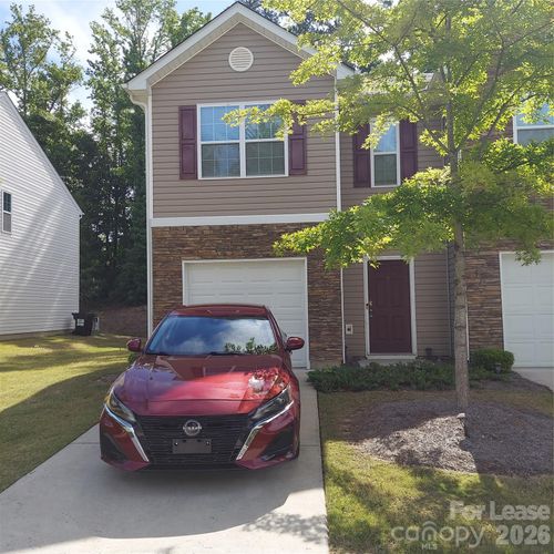 6050 Guildford Hill Ln, Charlotte, NC, 28215-1799 | Card Image