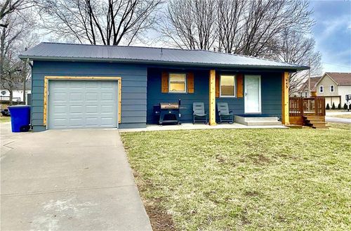 445 E Hickory St, Drexel, MO, 64742-8230 | Card Image