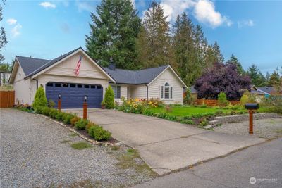 5707 205th Street Ct E, House other with 3 bedrooms, 1 bathrooms and 2 parking in Spanaway WA | Image 2