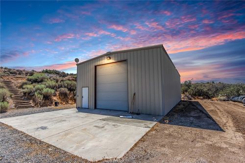 7170 Joshua Rd, Oak Hills, CA, 92344-0787 | Card Image