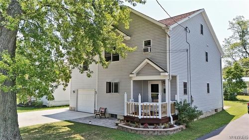 455 Roat Dr, Angola, NY, 14006-9750 | Card Image