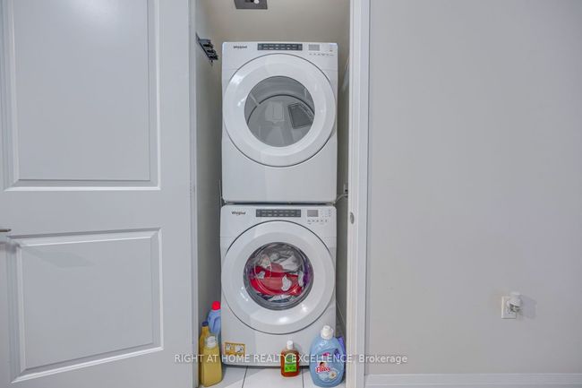 201 - 65 Watergarden Dr, Condo with 3 bedrooms, 2 bathrooms and 1 parking in Mississauga ON | Image 17