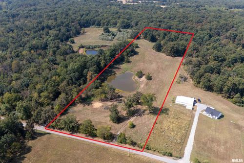 13129 Brushy Creek Rd, Carrier Mills, IL, 62917-3001 | Card Image