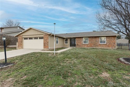 2096 Sierra Trl, Xenia, OH, 45385-1142 | Card Image