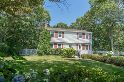 10 Pinehurst Dr, Bourne, MA, 02532-4234 | Card Image
