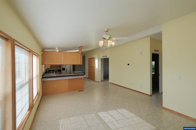 1510 Lafayette St Se, House other with 3 bedrooms, 2 bathrooms and null parking in Albany OR | Image 13
