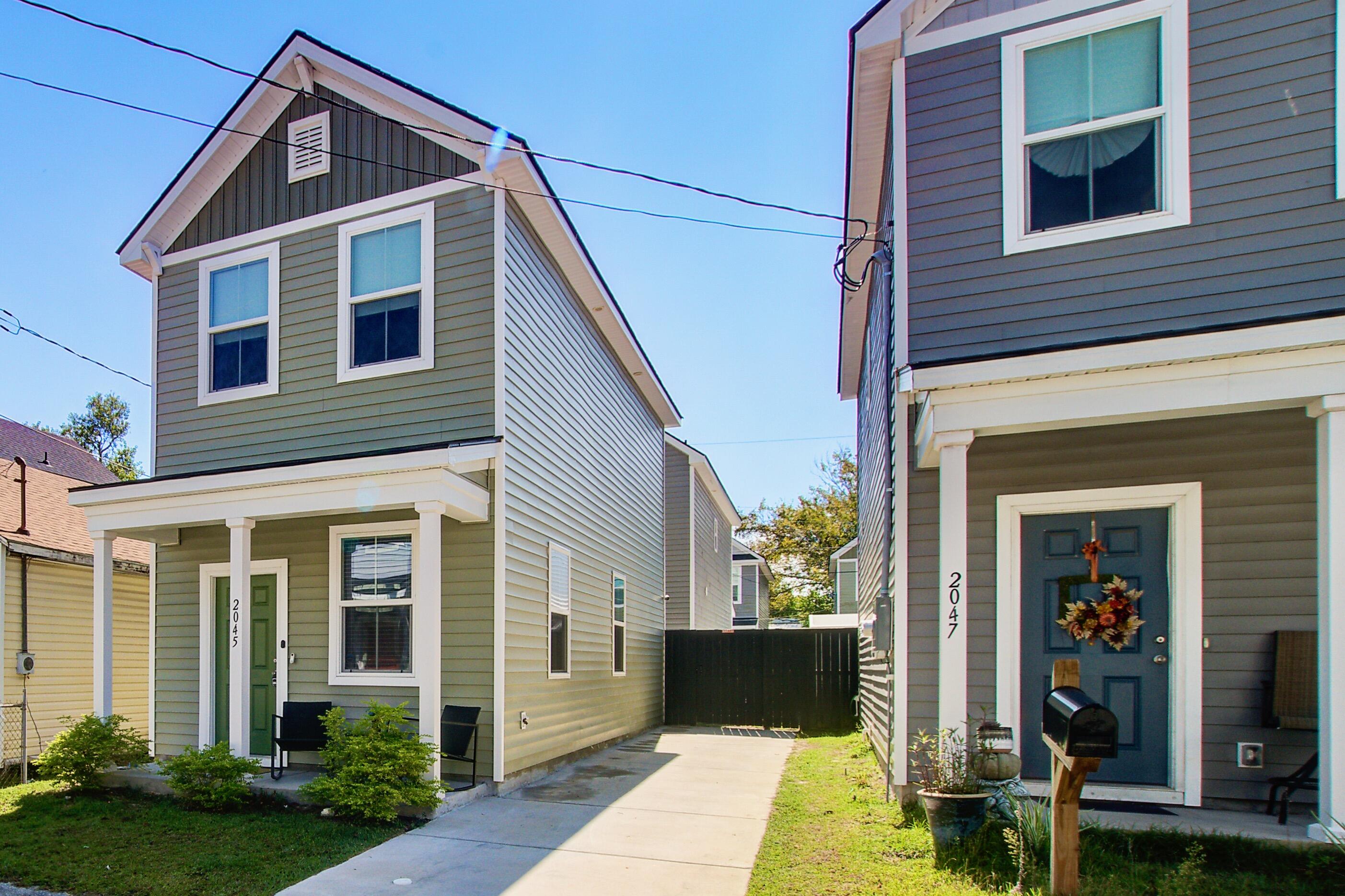 Arbutus Ave, North Charleston, SC 29405