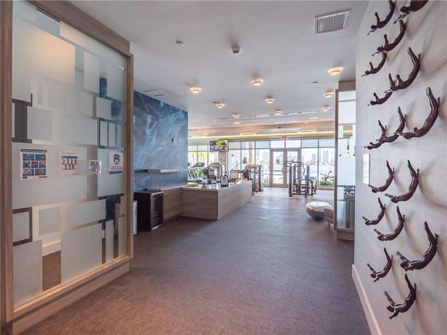 UNIT-2105 - 17111 Biscayne Blvd, Condo with 2 bedrooms, 3 bathrooms and null parking in Aventura FL | Image 9