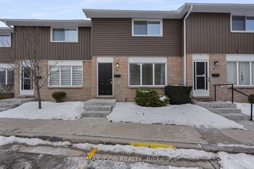 3-82 Finch Dr, Sarnia, ON, N7S4T8 | Card Image