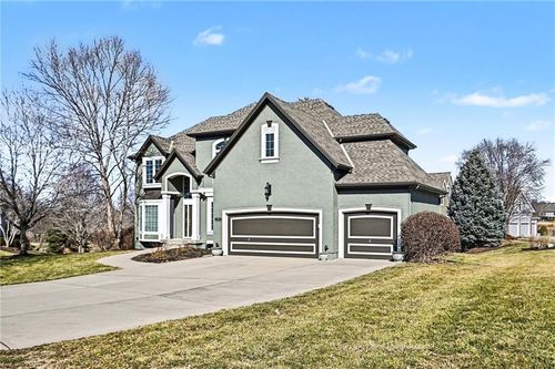 7204 Ne 85th Ter, Kansas City, MO, 64157-9705 | Card Image