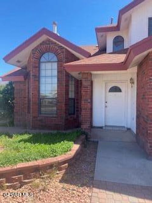 1016 Desierto Luna St, El Paso, TX, 79912-1139 | Card Image