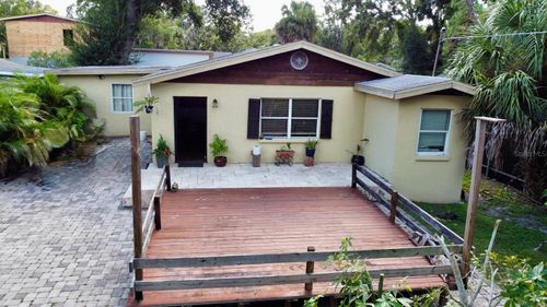 10004 Memorial Hwy, TAMPA, FL, 33615-2652 | Card Image
