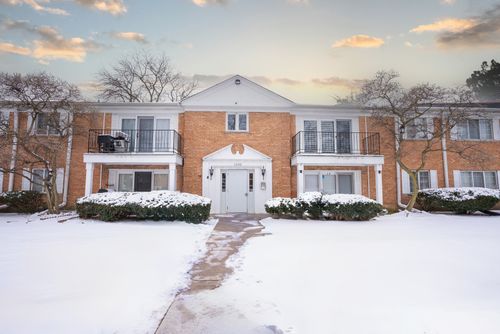 2f-1100 N Farnsworth Avenue, Aurora, IL, 60505 | Card Image