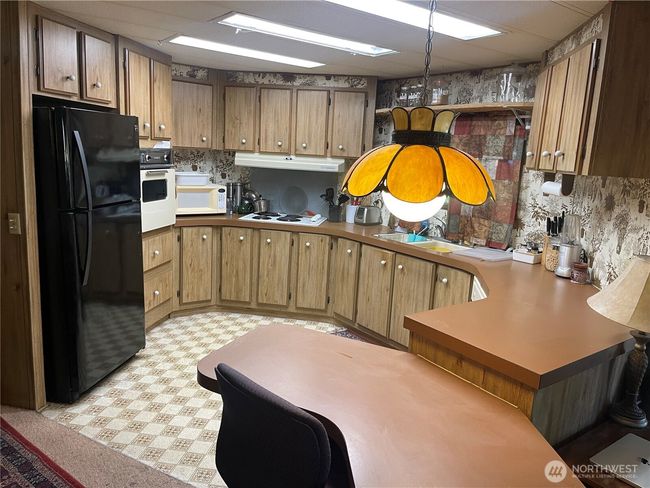and the kitchen is equally of good size! | Image 7