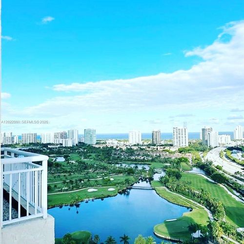 ts-03-19501 W Country Club Dr, Aventura, FL, 33180-2483 | Card Image