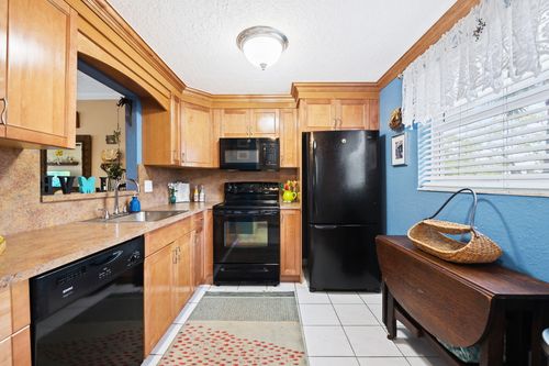 c-203-8004 Lagos De Campo Blvd, Tamarac, FL, 33321-3853 | Card Image