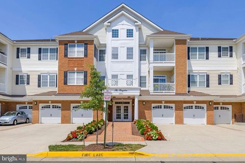 apt-303-15201 Royal Crest Dr, HAYMARKET, VA, 20169-6276 | Card Image