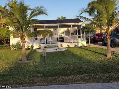 313 Copeland Ave N, EVERGLADES CITY, FL, 34139 | Card Image
