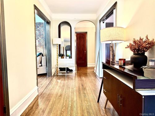 apt-4a-7320 Austin St, Forest Hills, NY, 11375-6209 | Card Image