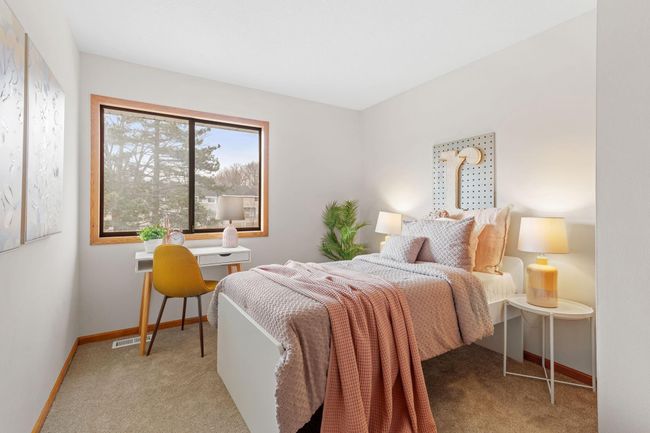 3242 Hill Ridge Dr, Townhouse with 3 bedrooms, 2 bathrooms and null parking in Eagan MN | Image 11