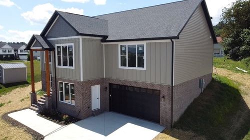 60 Jessica Dr, PENN LAIRD, VA, 22846-2031 | Card Image