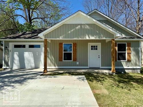 515 E Main St, Paragould, AR, 72450-4539 | Card Image